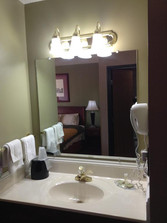 Heartland Hotel & Suites Rock Valley Kamer foto