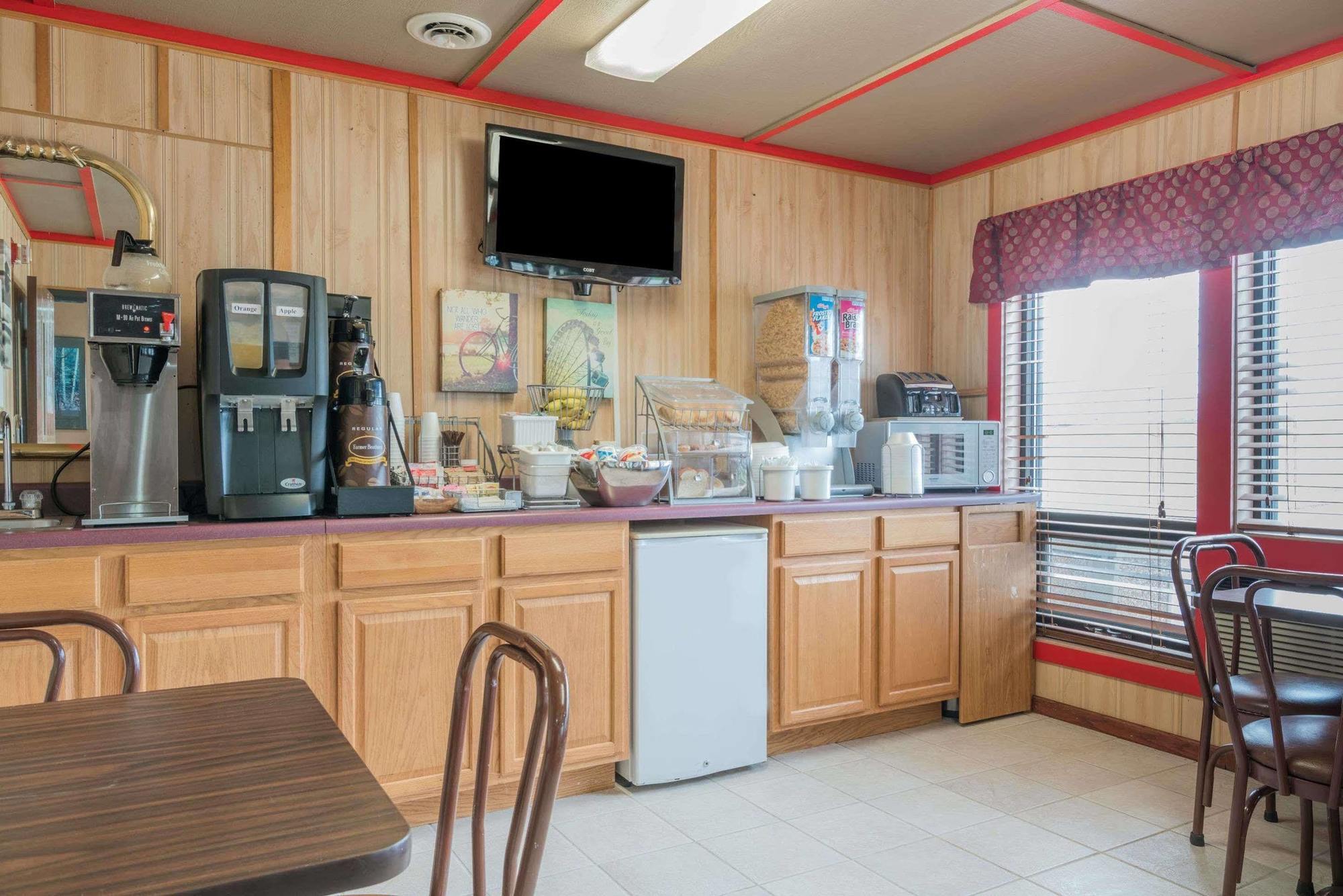 Heartland Hotel & Suites Rock Valley Buitenkant foto