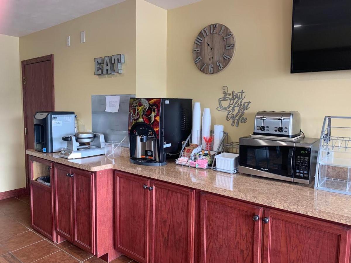 Heartland Hotel & Suites Rock Valley Buitenkant foto